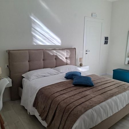 Mariam Royal Apartment & Rooms ريجّو دي كالابريا المظهر الخارجي الصورة