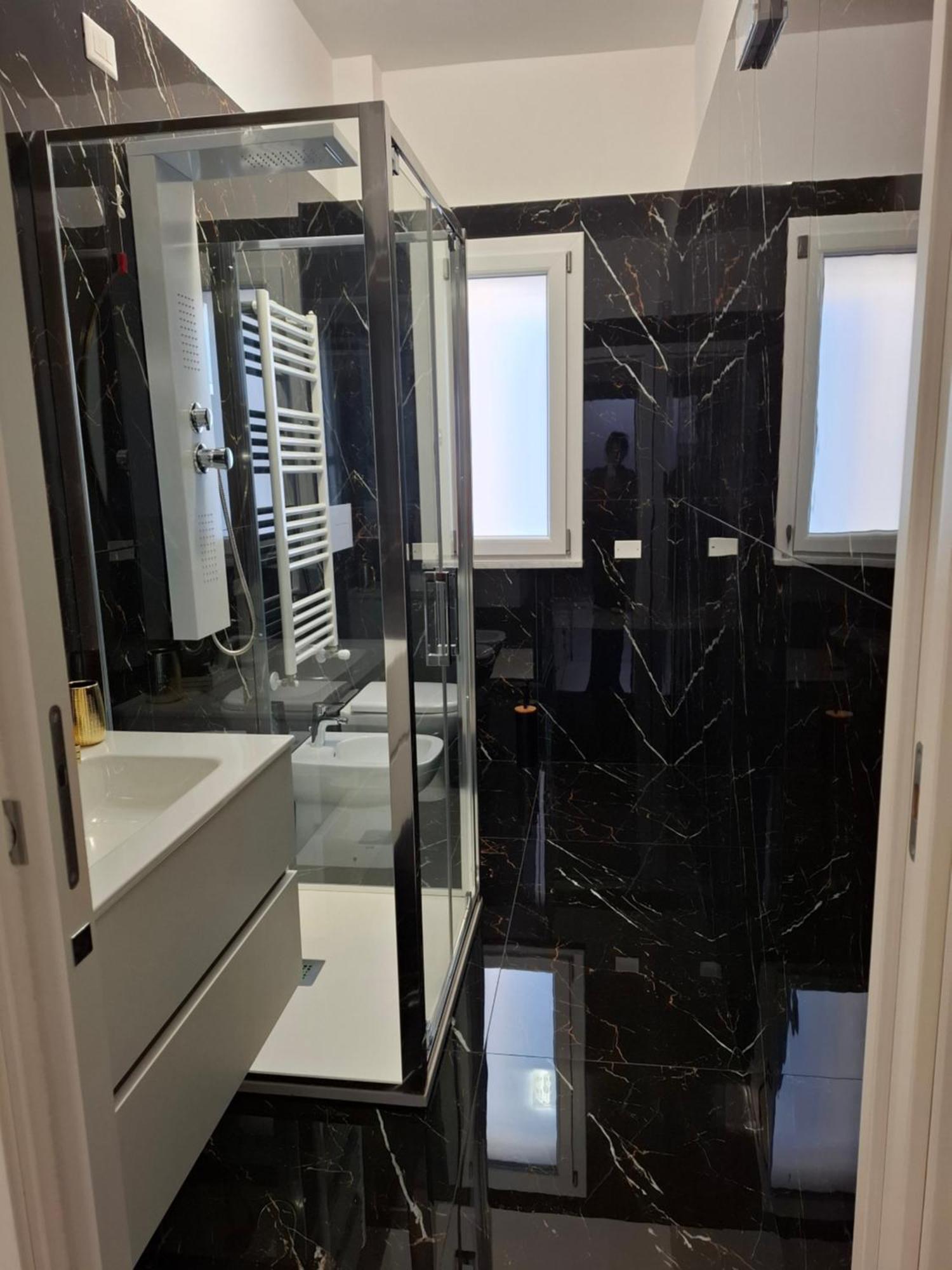 Mariam Royal Apartment & Rooms ريجّو دي كالابريا المظهر الخارجي الصورة